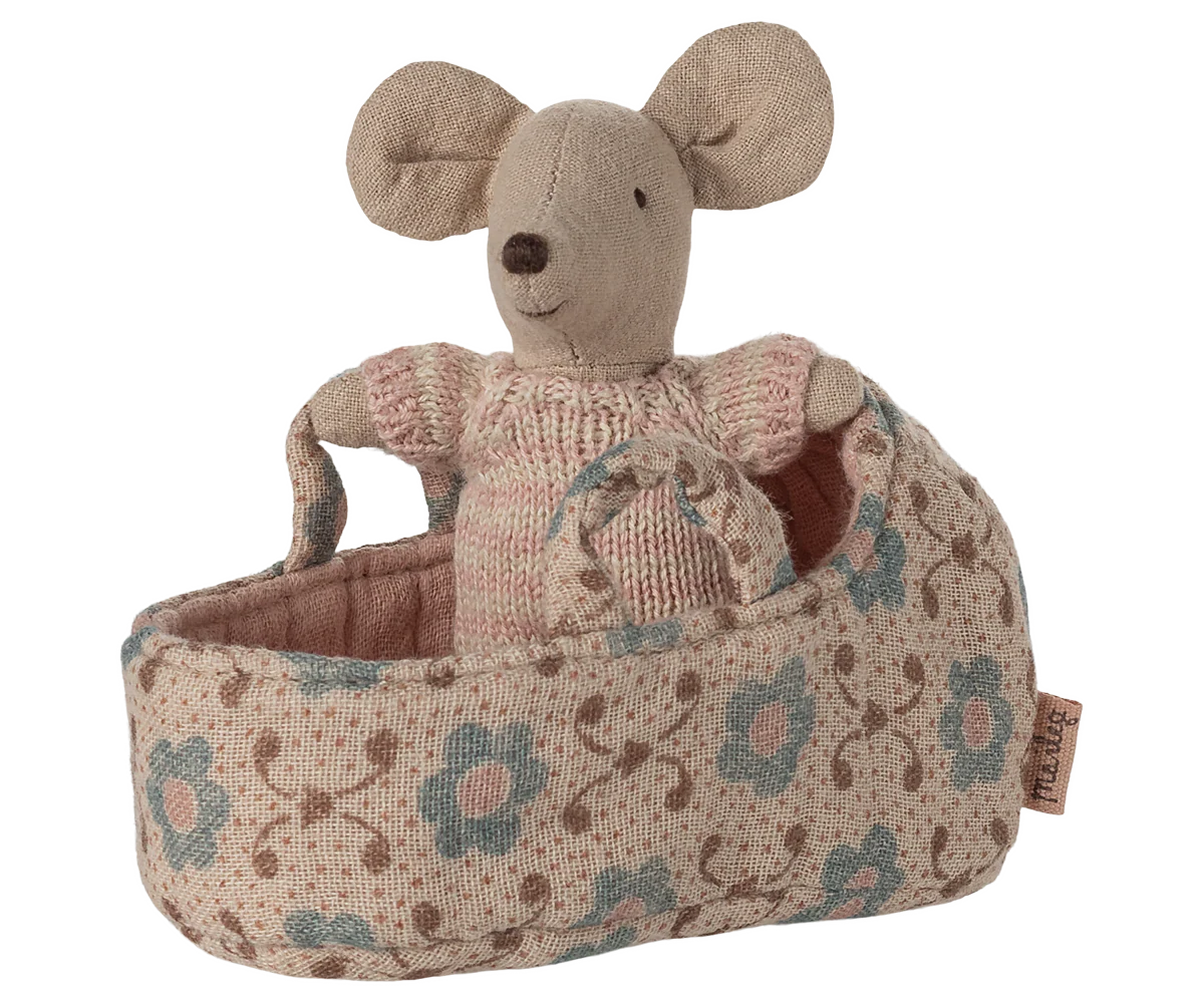 Rose Baby Mouse in Carrycot