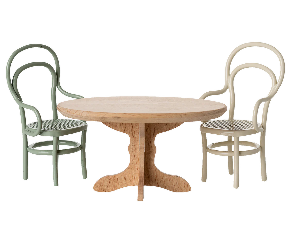 Oval Dining Table - Mouse Nature