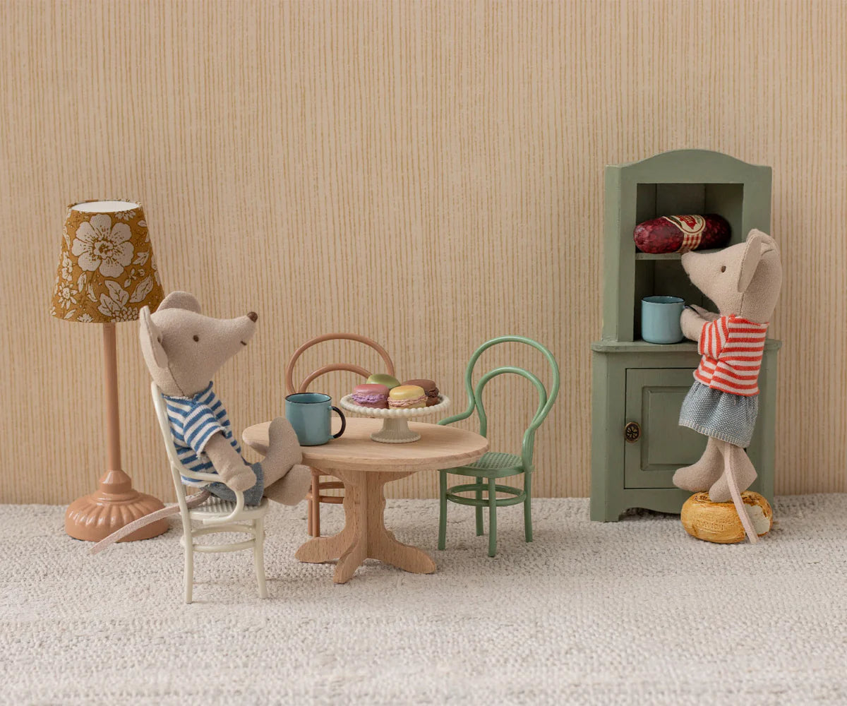 Oval Dining Table - Mouse Nature