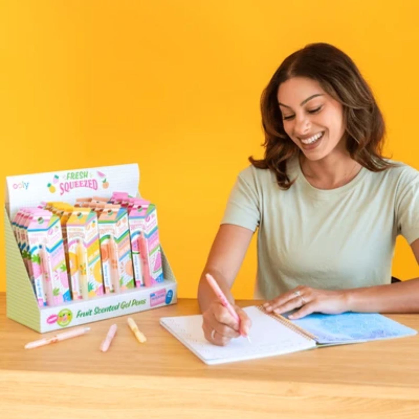 Fruity scented gel pens for smooth writing