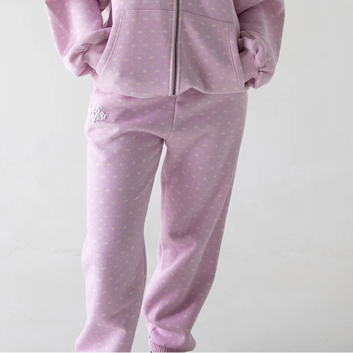 Person wearing a pink sweatpants