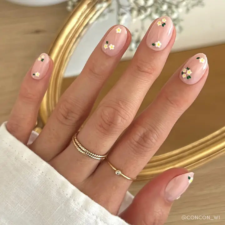 Petals Press-On Nails