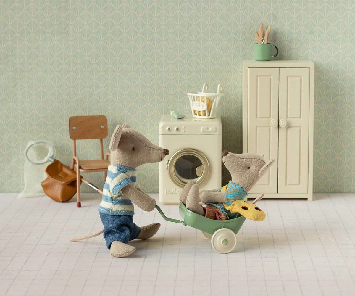 Little Bro Mouse w/Bag