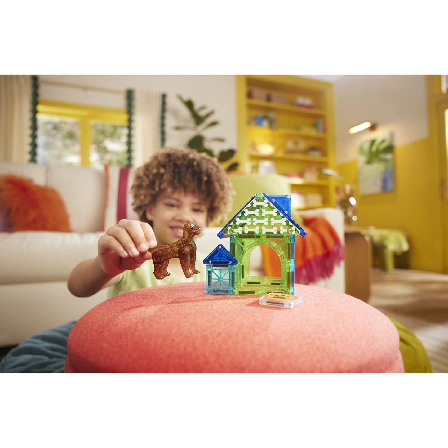 Colorful magnetic dog house set with dog figure