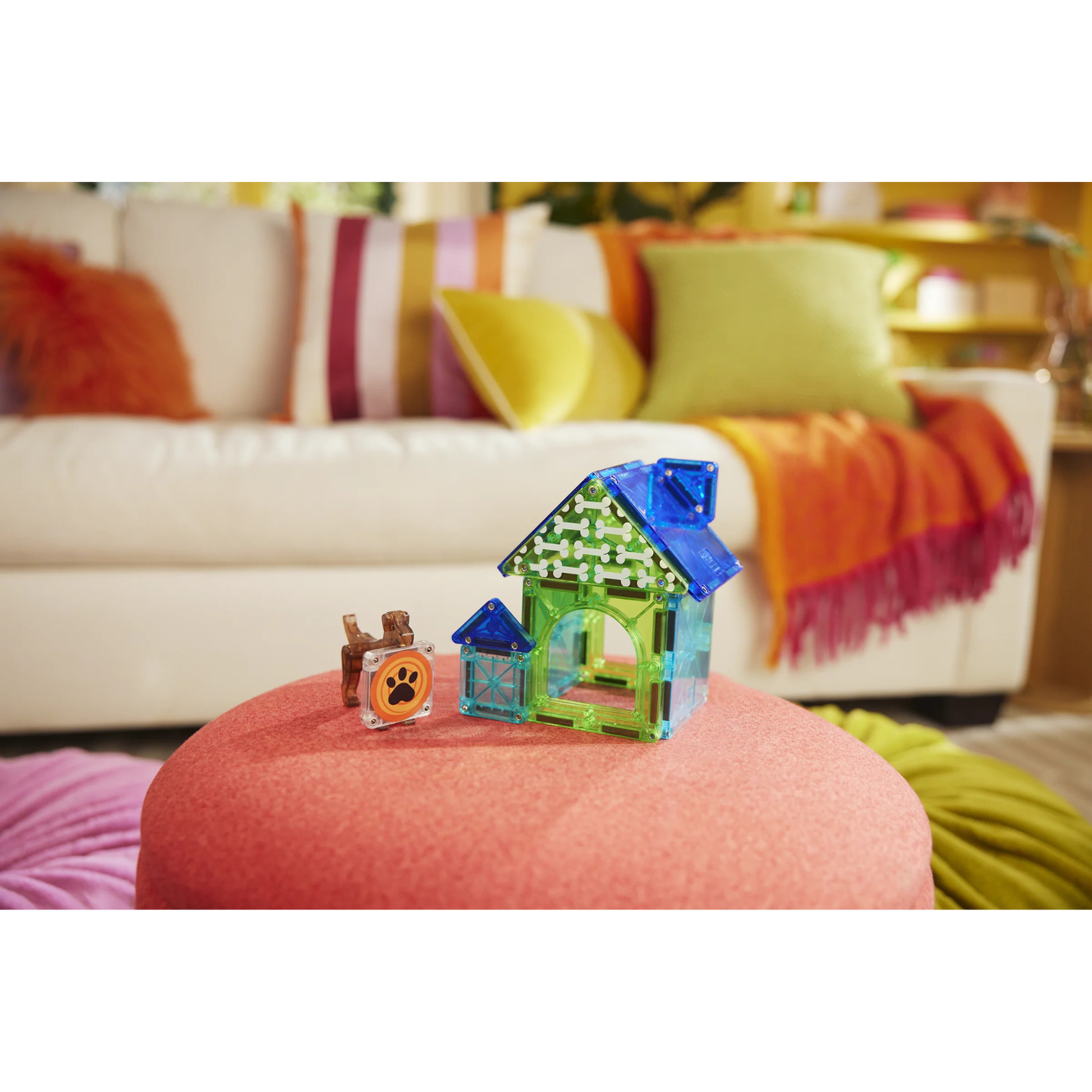 Colorful magnetic dog house set with dog figure