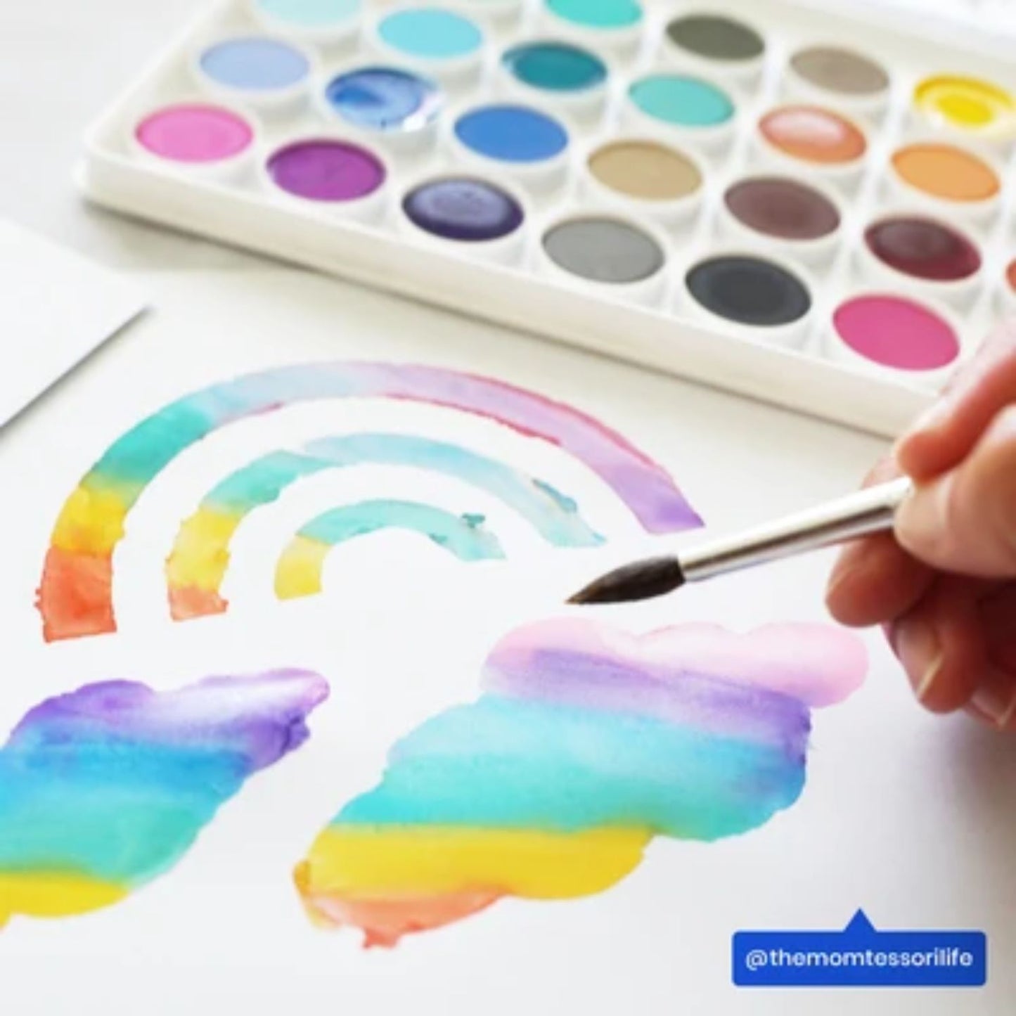 Portable watercolor set for colorful creativity