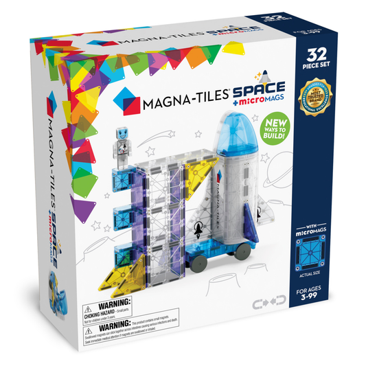 Magnetic space building set with shuttle and astronaut
