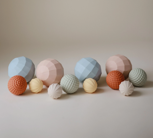 Nesting Spheres