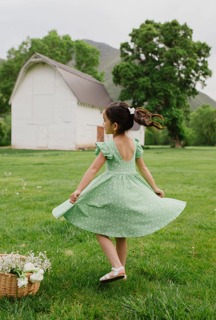 Green Daisy Pocket Twirl Dress