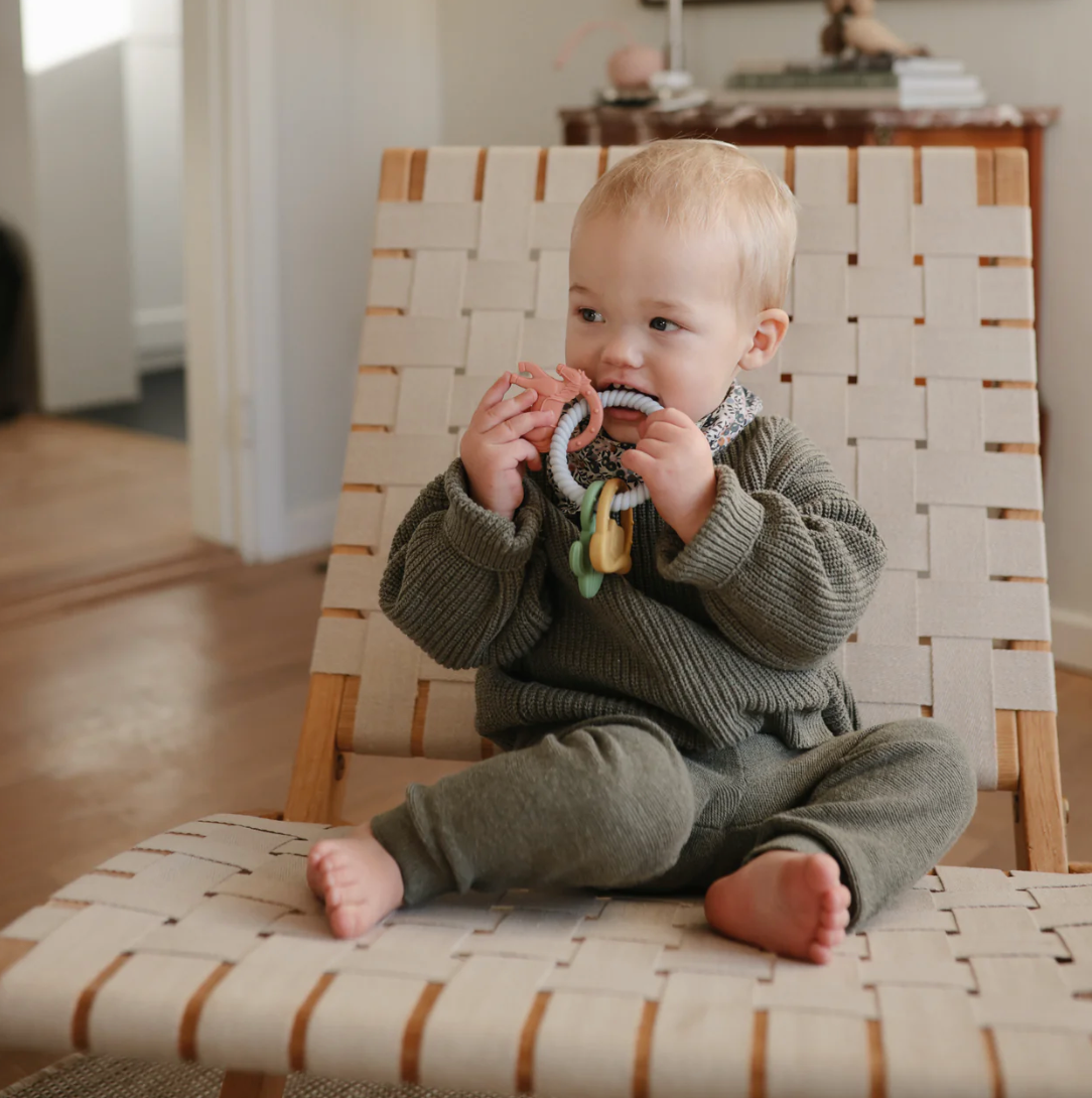 Western Teething Ring