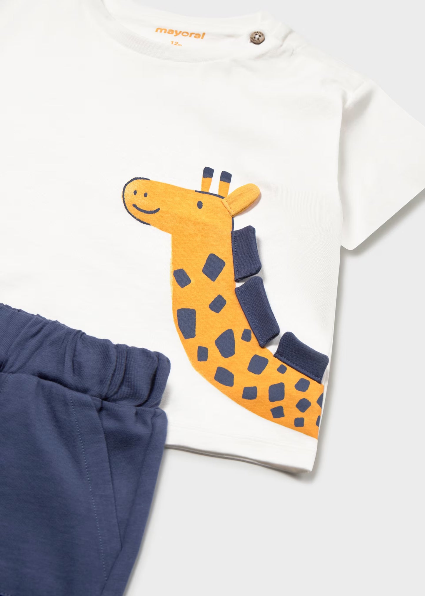 Giraffe Tee Set