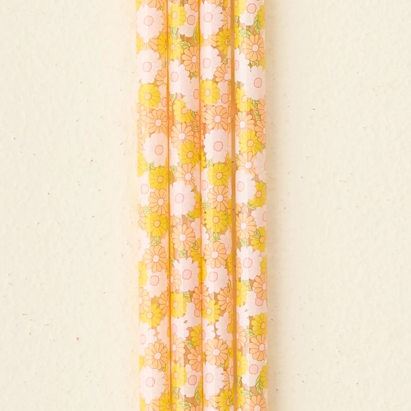 Peach Daisy Tumbler Straw Set