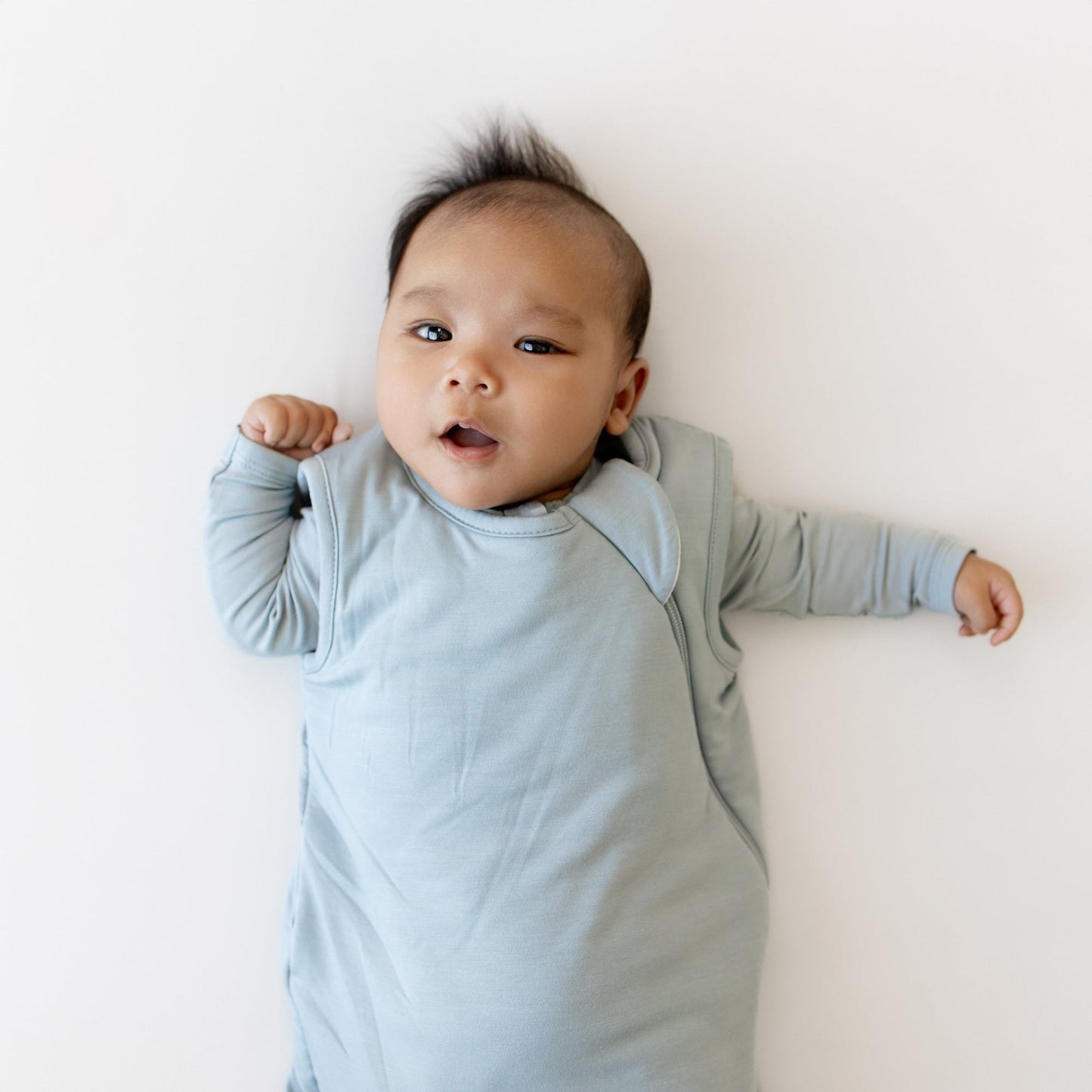 Fog Sleep Bag 1.0 - Kyte Baby, on baby