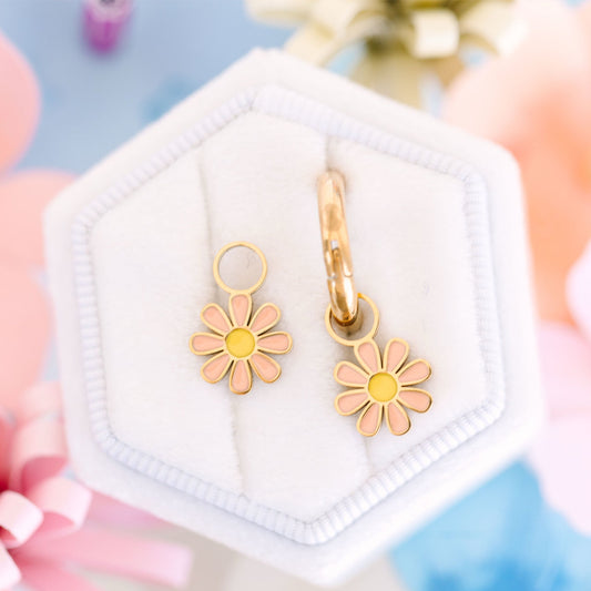 Peach Daisy Charms