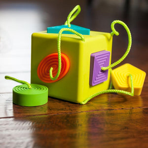 Oombee Cube Toys Fat Brain Toys 