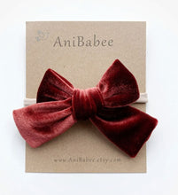Velvet Bow Clips 999 DISTRESS Anibabee Burgundy 