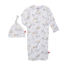 Welcome Wagon Gown And Hat Set 130 BABY BOYS/NEUTRAL APPAREL Magnetic Me NB-3m 